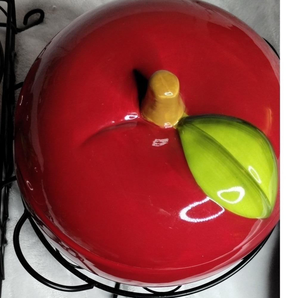 New‎ Temptations presentable Big Apple 3QT Tureen Set w/Wire Rack+4 Lidded Bowls - Picture 5 of 16